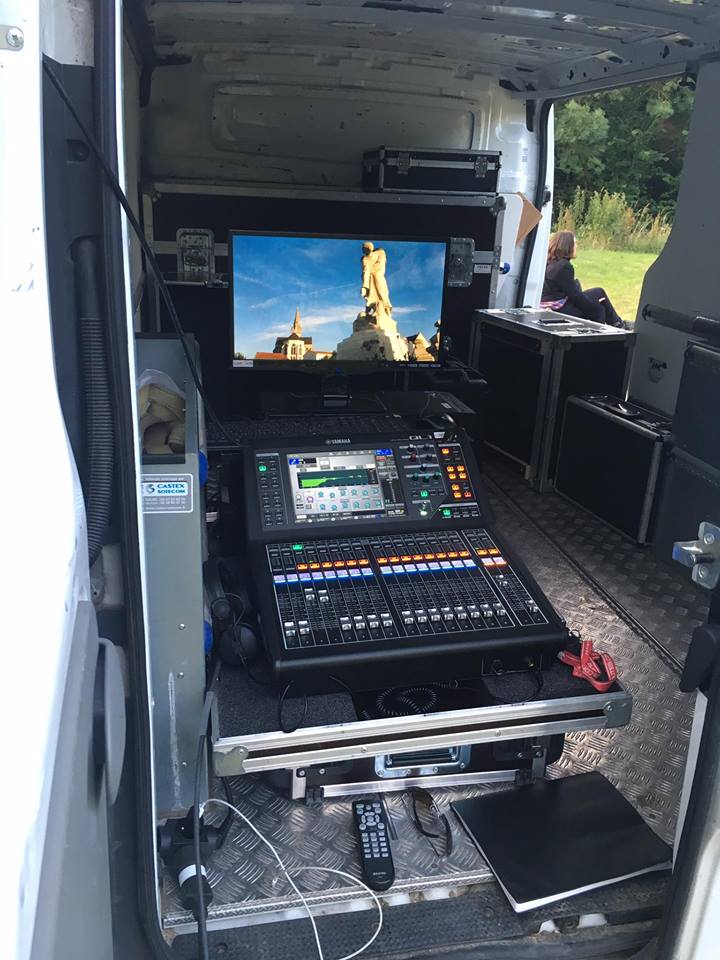 Une r gie install e dans le camion Lumisson Une r gie install e dans le camion Lumisson