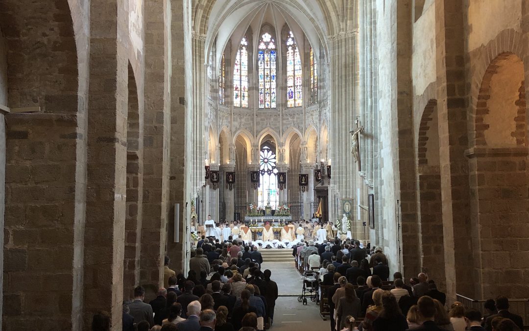 Ordinations à la basilique d’Evron